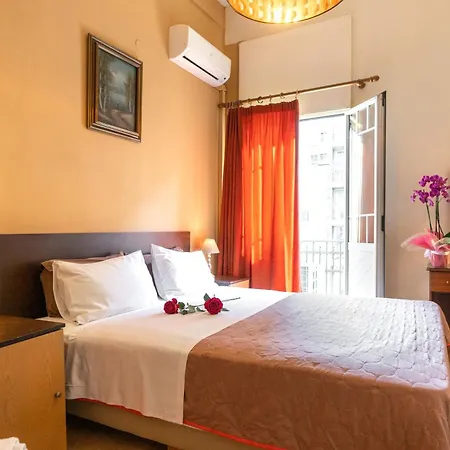 Alexandria Hotel *