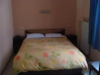 Alexandria Hotel